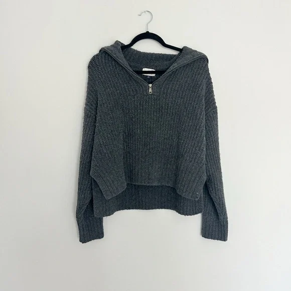 Cozy Gray Women's Sweater - Picture 1 of 5